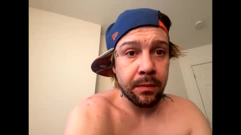 yeeah online show from February 8, 2:38 pm