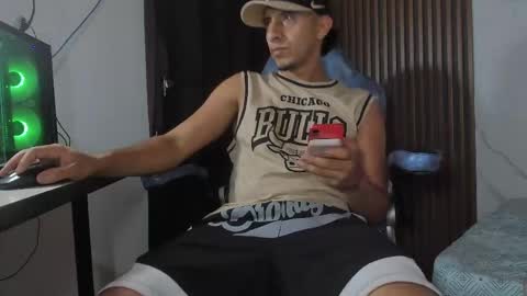 Sebas colombian online show from April 22, 3:24 am