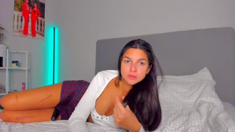 Snapshot of gabri_baby chatting on December 23, 3:18 am The next stream in car 1 december 10pm time in France online show from December 23, 3:18 am