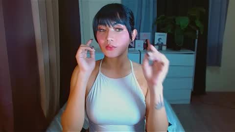 gabriela_deluxe online show from February 26, 4:38 am