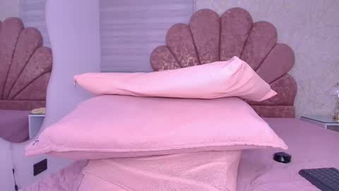 gabriela online show from February 19, 7:57 pm