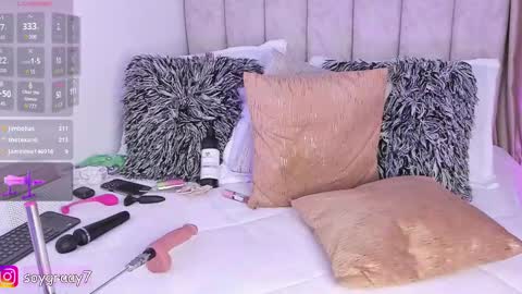 Snapshot of gabrielagray chatting on February 19, 3:50 am gabrielagray online show from February 19, 3:50 am
