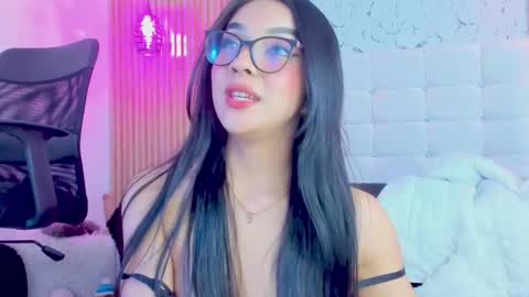 Gabriela Evans MS online show from March 3, 5:20 am