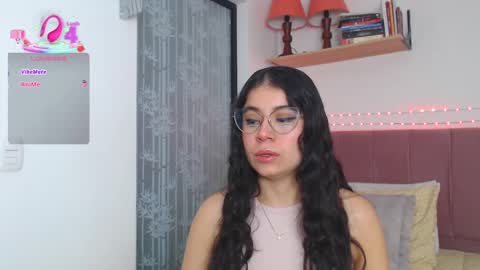 Snapshot of gabrielarossa chatting on September 15, 1:45 pm GabrielaRossa online show from September 15, 1:45 pm
