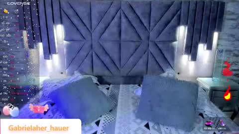 Gabriela online show from September 25, 9:00 pm