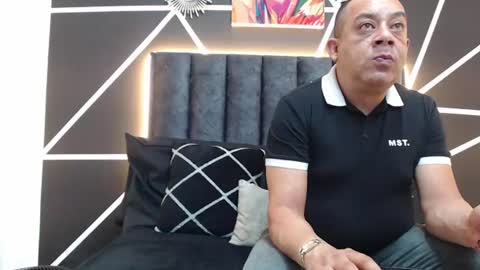 gabrielyabigail online show from July 9, 5:39 pm