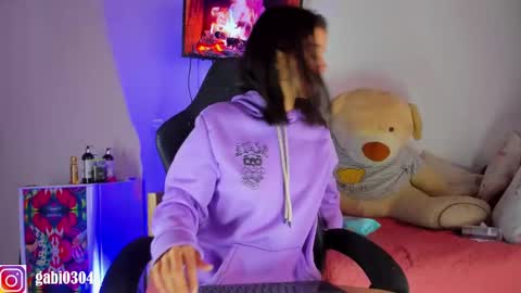 Sara   online show from December 23, 6:26 pm