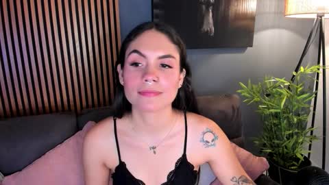 Snapshot of gaby__ferrer_ chatting on September 22, 1:48 pm GABY online show from September 22, 1:48 pm