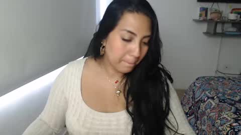 Snapshot of gaby_bluexx chatting on February 6, 2:37 pm Gaby Blue online show from February 6, 2:37 pm