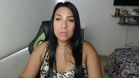 Snapshot of gaby_bluexx chatting on January 24, 3:02 pm Gaby Blue online show from January 24, 3:02 pm