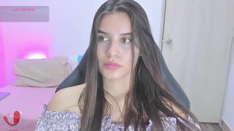 Snapshot of gaby_olsen chatting on February 7, 10:09 pm Gabriela online show from February 7, 10:09 pm