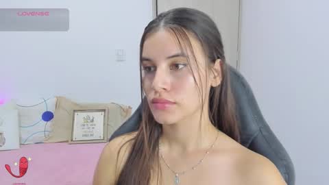 Snapshot of gaby_olsen chatting on February 24, 11:41 pm Gabriela online show from February 24, 11:41 pm