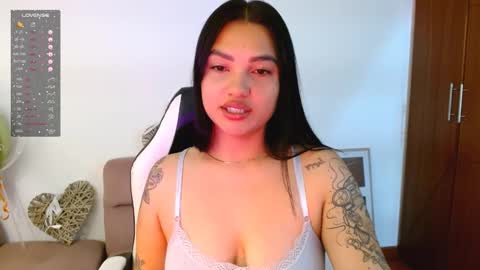 My name is Gabriela.. nice to meet you thumbs up please its very important to me online show from October 14, 4:48 am