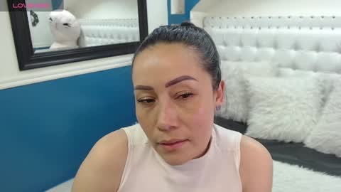 Snapshot of gaby_trent chatting on February 21, 6:04 pm gabriela online show from February 21, 6:04 pm