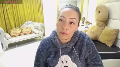 Snapshot of gaby_trent chatting on February 13, 8:34 pm gabriela online show from February 13, 8:34 pm