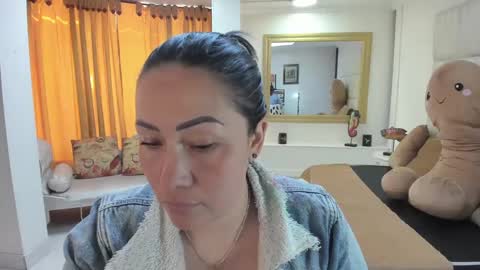 Snapshot of gaby_trent chatting on September 16, 1:57 pm gabriela online show from September 16, 1:57 pm