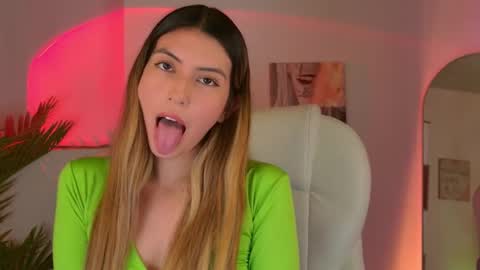 Gabby  online show from October 15, 2:15 am