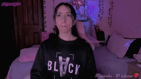 gabyye capprins online show from November 18, 2:25 am