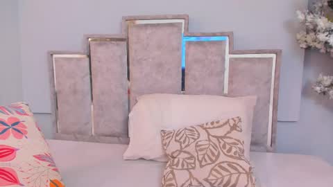 gabyyjones online show from February 25, 11:32 am