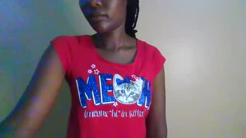 Snapshot of gada_charm chatting on March 11, 2:42 am Gada online show from March 11, 2:42 am
