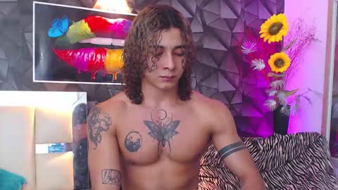 Snapshot of gael__david chatting on March 12, 6:18 am Gael online show from March 12, 6:18 am