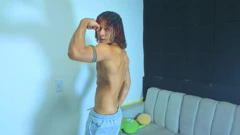 Snapshot of gael__david chatting on September 17, 4:16 am Gael online show from September 17, 4:16 am