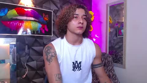 Snapshot of gael__david chatting on March 2, 3:02 am Gael online show from March 2, 3:02 am