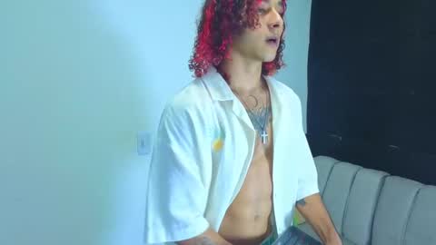 Snapshot of gael__david chatting on September 13, 3:42 am Gael online show from September 13, 3:42 am
