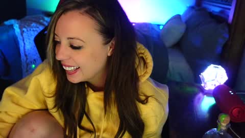 Jenna  - be back MONDAY night.  online show from February 5, 12:17 pm