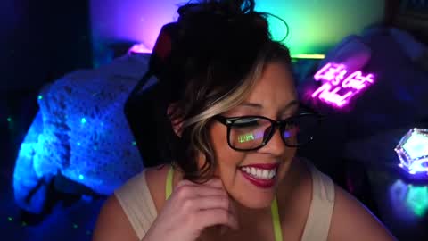 Jenna  - be back MONDAY night.  online show from January 14, 5:19 am