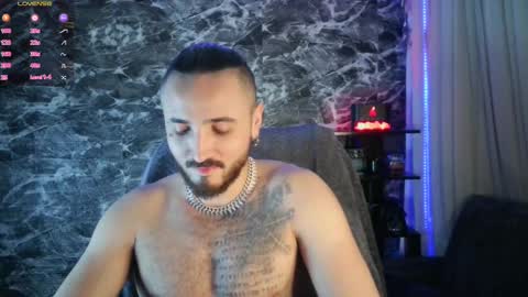 Chris  Dont forget to gift me thumb up Its very important to me and makes me happy AF  online show from February 11, 5:16 am