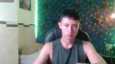 garuo_18 online show from November 20, 3:27 am