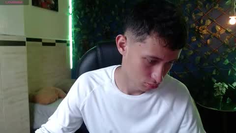 garuo_18 online show from November 26, 3:48 am