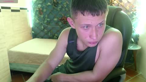 garuo_18 online show from October 28, 3:29 am