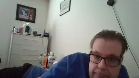 Snapshot of garyg930 chatting on January 12, 6:37 pm Gary online show from January 12, 6:37 pm