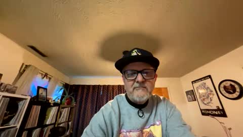 marvin pumpt online show from December 21, 11:55 pm