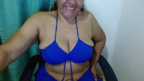Snapshot of gatika_sexy chatting on February 21, 11:54 pm katia online show from February 21, 11:54 pm