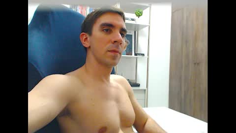 gatosarado23 online show from October 31, 2:45 am