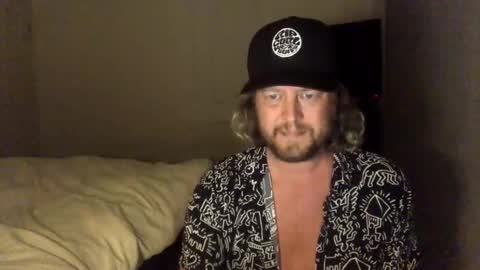 gcsurfer81 online show from October 3, 9:06 am