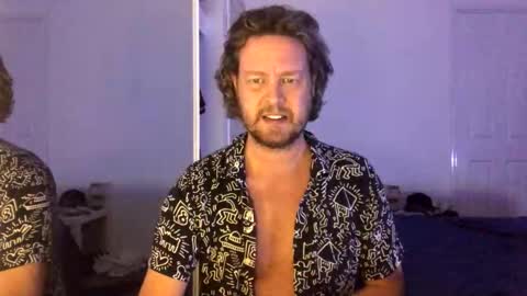 gcsurfer81 online show from April 14, 8:50 am