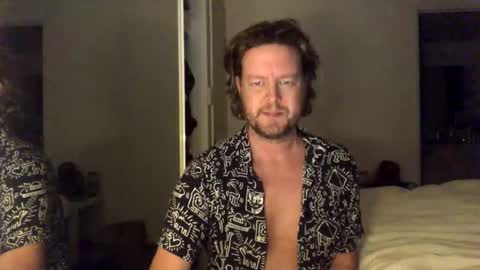 gcsurfer81 online show from May 19, 7:59 am