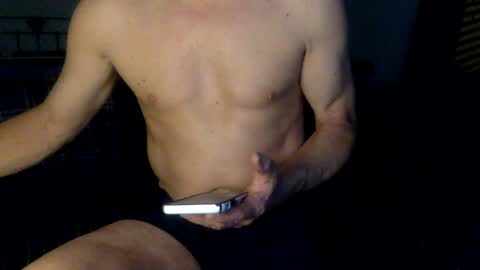 Snapshot of geetarluvver chatting on January 8, 1:21 am geetarluvver online show from January 8, 1:21 am