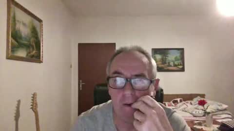 Snapshot of gelaktiv chatting on December 1, 10:01 pm gelaktiv online show from December 1, 10:01 pm