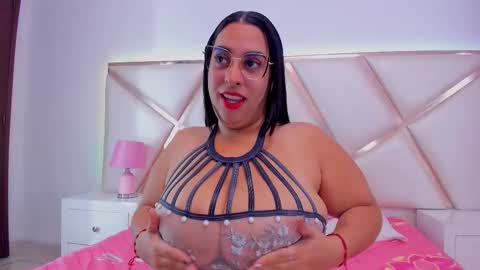 Delicious Curvy online show from October 29, 12:51 pm