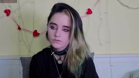 Ilona online show from November 8, 6:22 pm