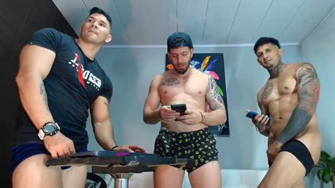 gendersonfit online show from December 22, 12:17 am