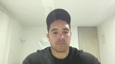 Snapshot of genesis_wb chatting on February 28, 12:43 am genesis_wb online show from February 28, 12:43 am