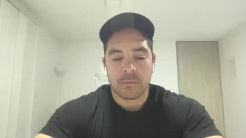 Snapshot of genesis_wb chatting on March 3, 3:19 am genesis_wb online show from March 3, 3:19 am