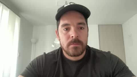 Snapshot of genesis_wb chatting on January 9, 10:20 pm genesis_wb online show from January 9, 10:20 pm