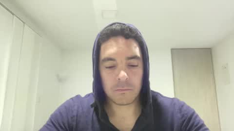 Snapshot of genesis_wb chatting on February 27, 1:08 am genesis_wb online show from February 27, 1:08 am